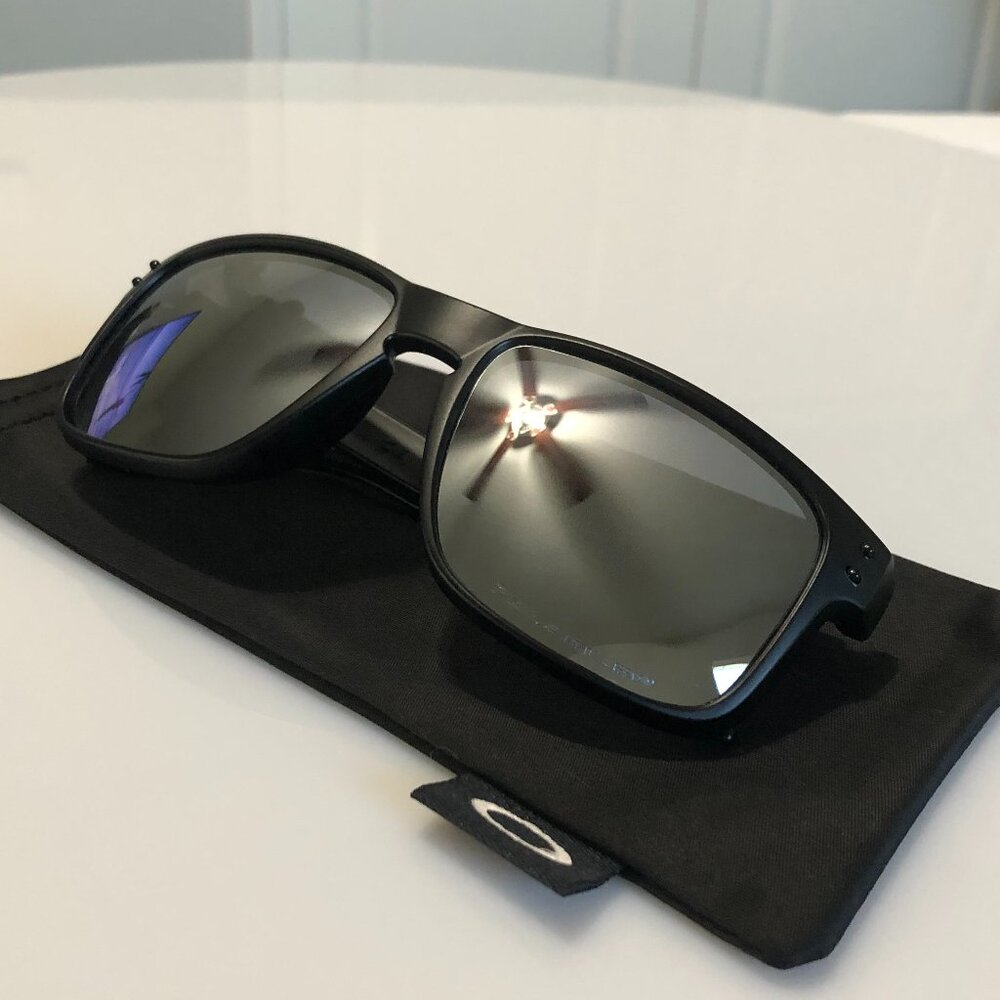 OAKLEY HOLBROOK USA Flag Silver Mirror Polarized Lenses 9102 - Picture 4 of 8